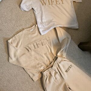 Beige 'Wifey' Sweatshirt and Sweatpants Set
